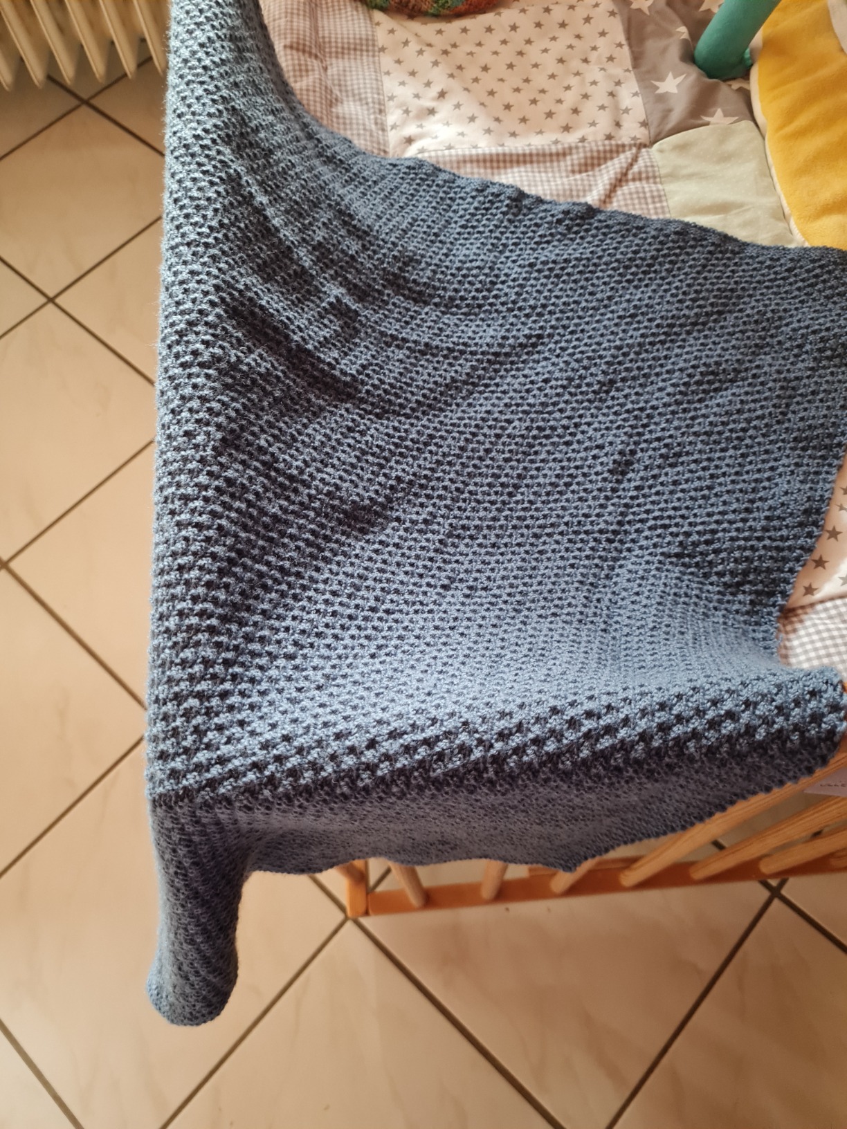 Kratzt nicht, strickt sich gut