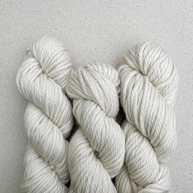 pascuali-maximo-undyed-strickgarn-100-merino-chunky-wolle image 1