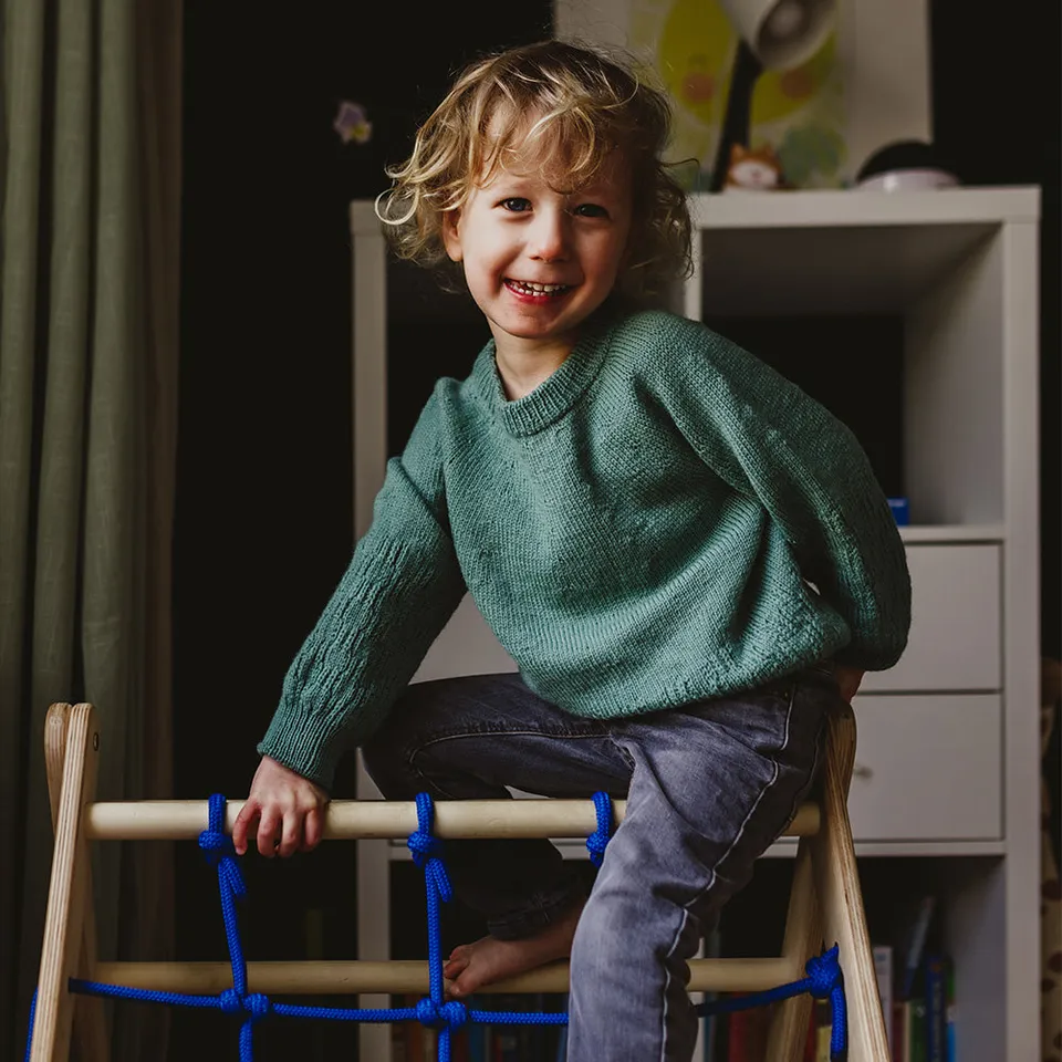 pascuali-pippa-pullover-strickanleitung-kinder image 1