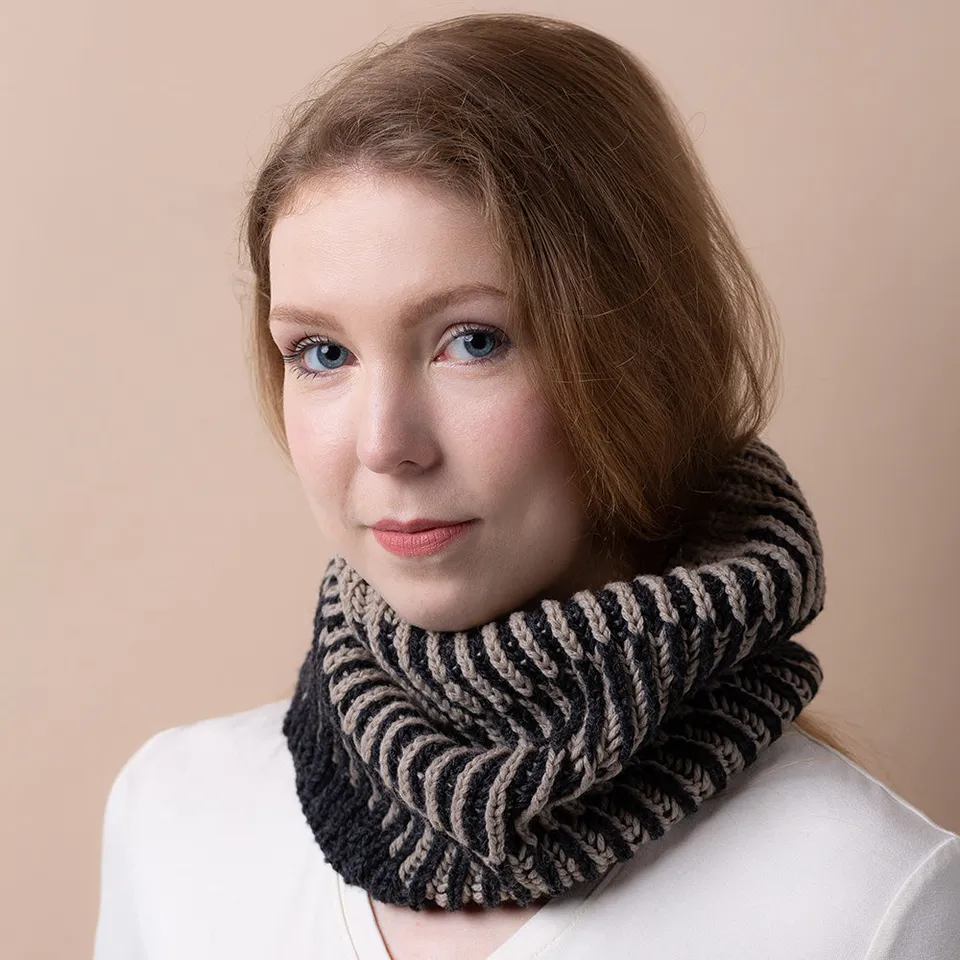 pascuali-strickanleitung-cowl-desert-shade-brioche-cowl-anleitung image 1
