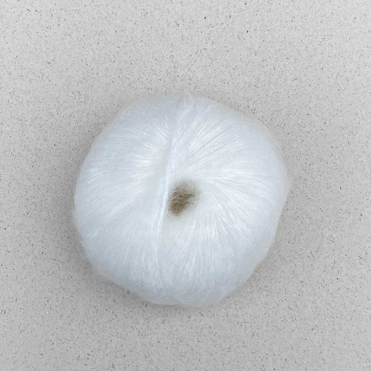 pascuali-mohair-bliss-lace-garn-60-superkid-mohair-40-maulbeerseide image 5