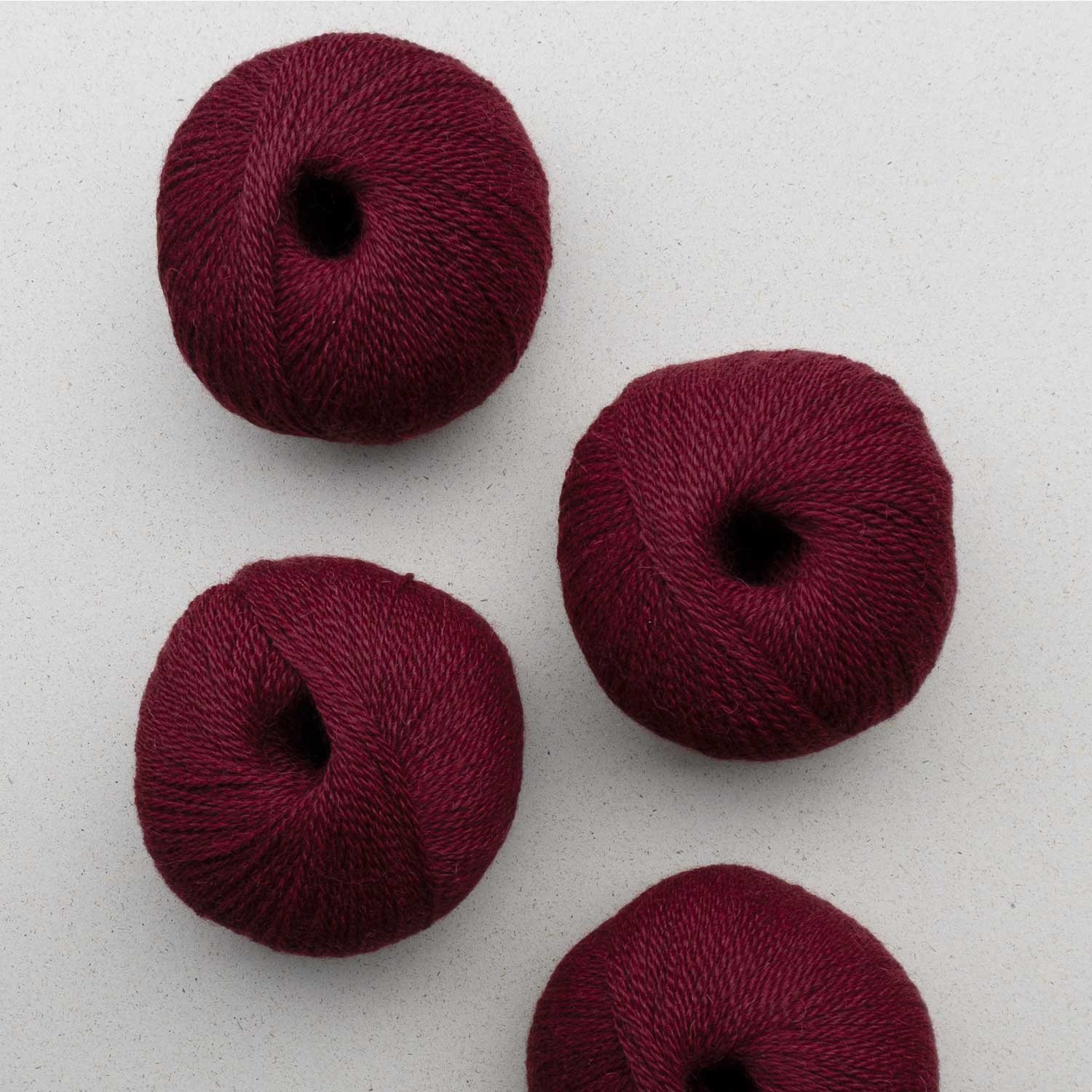 pascuali-balayage-handstrickgarn-babyalpaka-merino-rws-mairlynd image 6