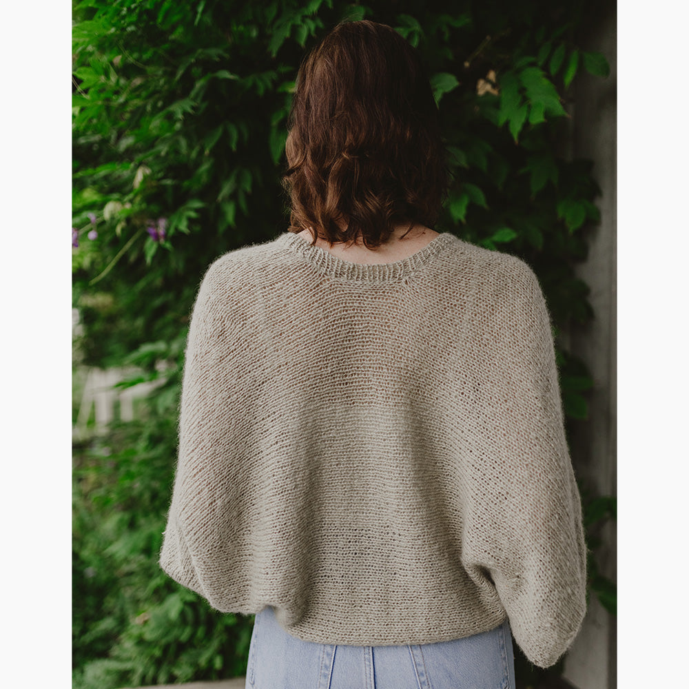 pascuali-strickanleitung-bolero-aninda-quer-gestrickte-kurzjacke image 3
