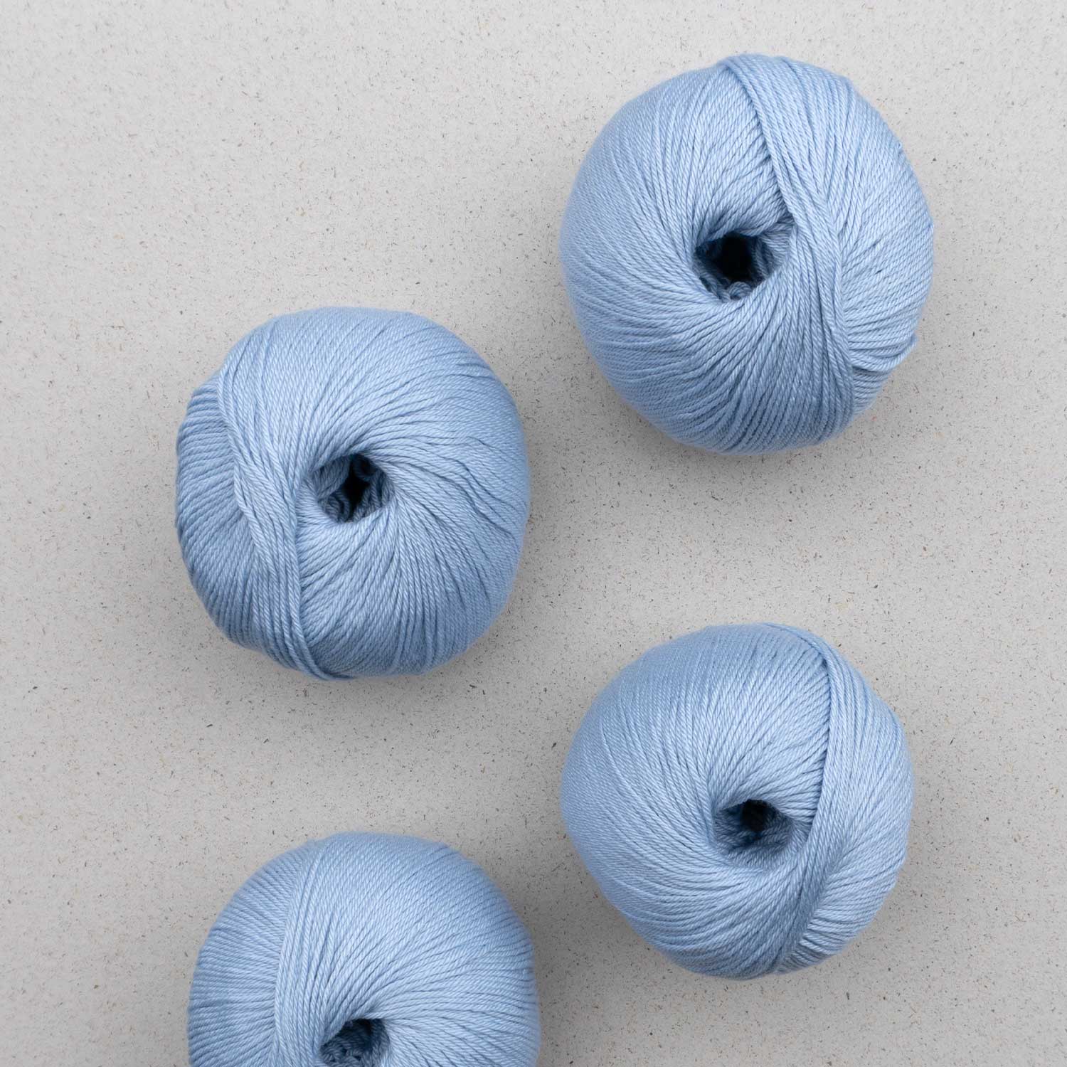 pascuali-saffira-handstrickgarn-merino-maulbeerseide-gots image 7