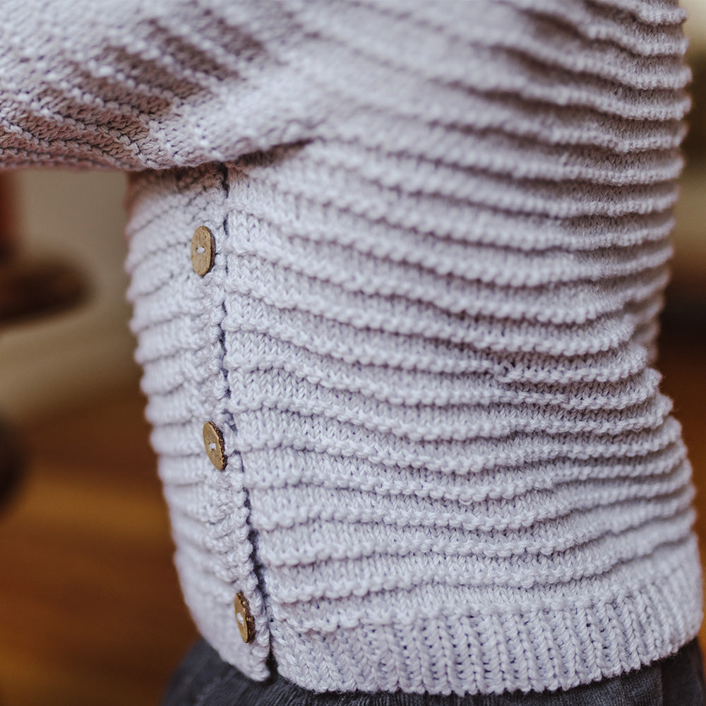 pascuali-jacke-davaa-baby-strickanleitung-seitlich-gekn-pft image 5
