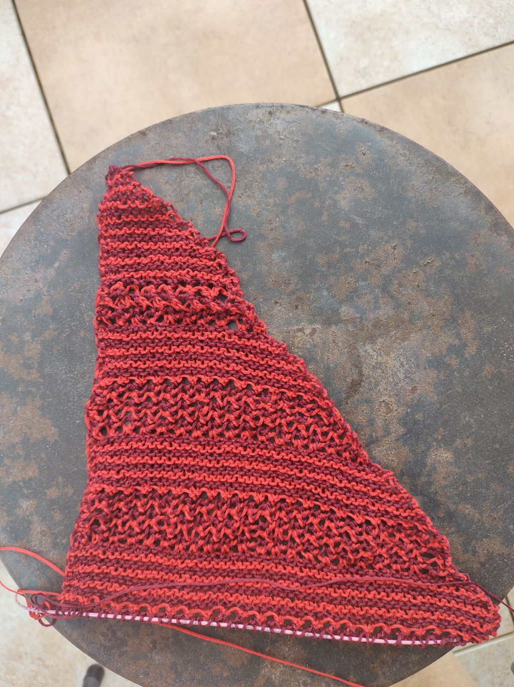 Lovely shawl, easy pattern