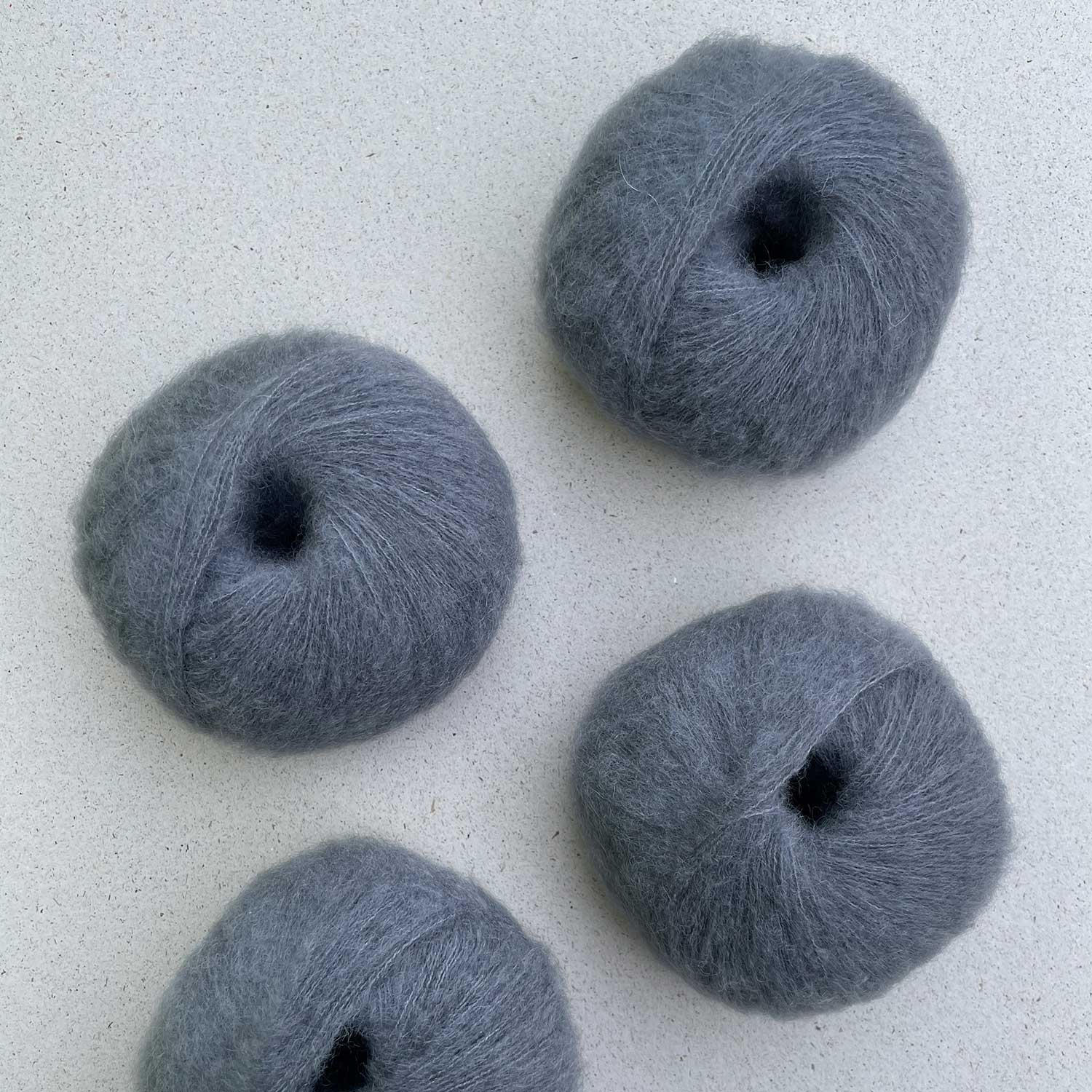 pascuali-manada-premiumgarn-superkid-mohair-seide-merino-yak-rms image 1
