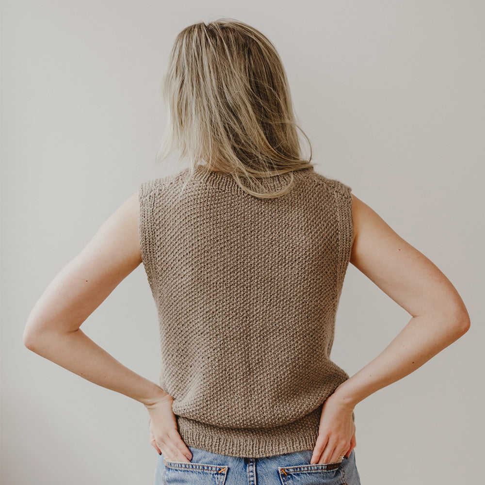 pascuali-strickanleitung-pullunder-amaya-rmellose-weste-mit-ajour-muster image 6