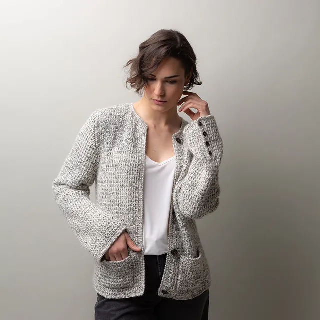 pascuali-anleitung-paris-loop-jacke-kurzschnitt-mit-taschen-im-webmuster image 1
