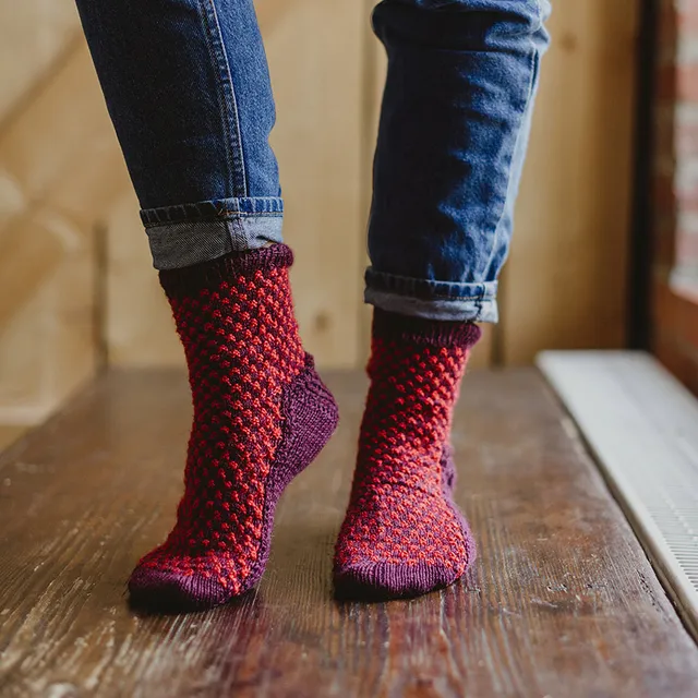 pascuali-somya-socken-strickanleitung-zweifarbiges-strukturmuster-gr-e-39-40 image 1