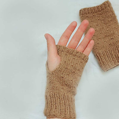 pascuali-camelove-handstulpen-strickanleitung-pulsw-rmer-aus-kamelwolle image 2