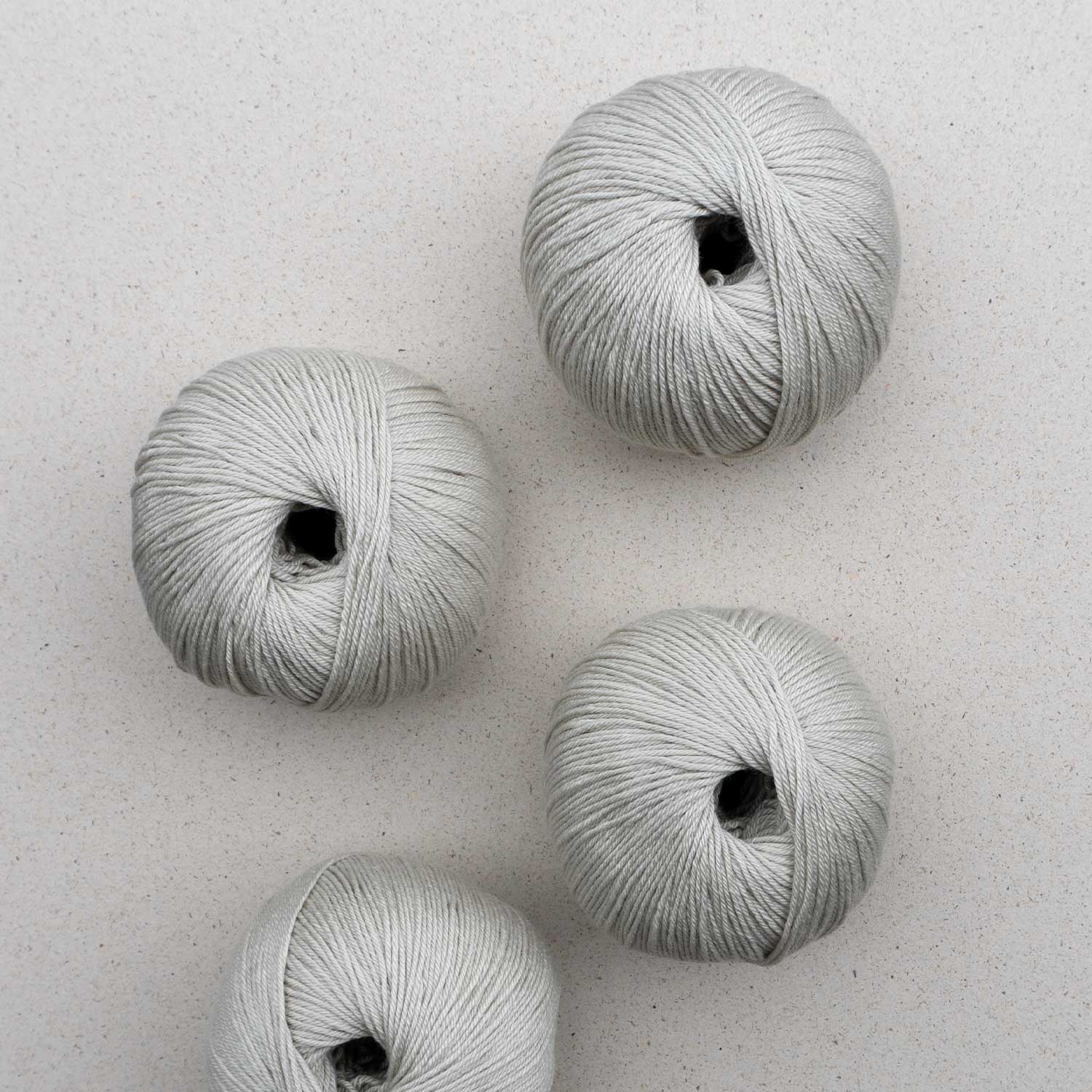 pascuali-saffira-handstrickgarn-merino-maulbeerseide-gots image 5