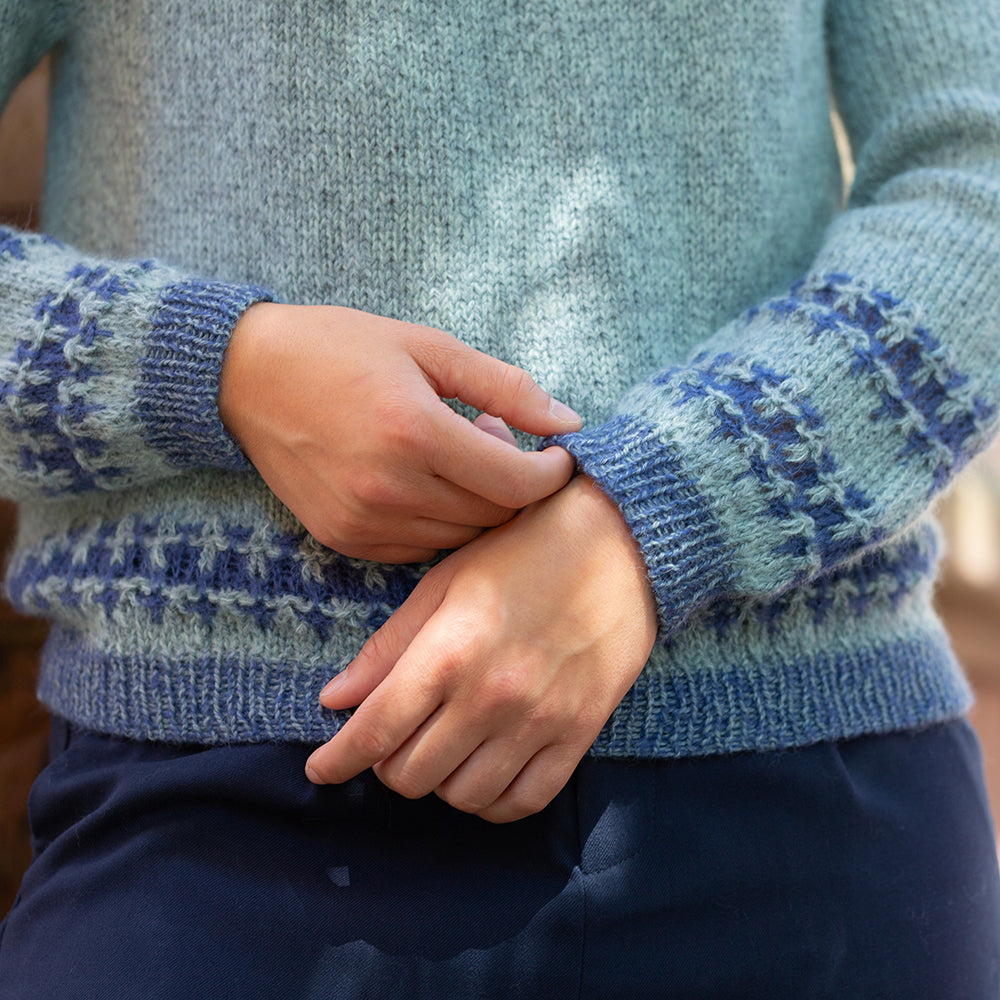 pascuali-feathertrace-sweater-strickanleitung-rundpasse-mit-hebemaschen image 5