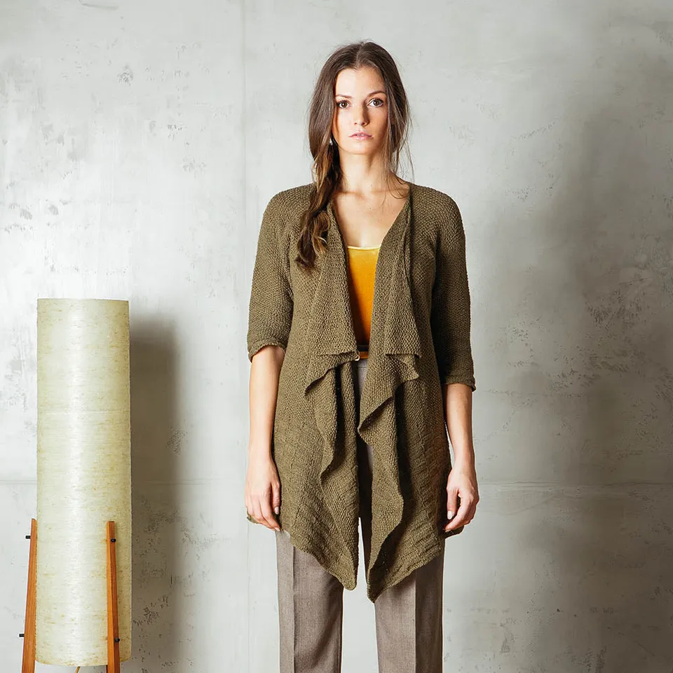 pascuali-nima-cardigan-strickanleitung-damen-cardigan-mit-dreiviertel-rmeln image 1