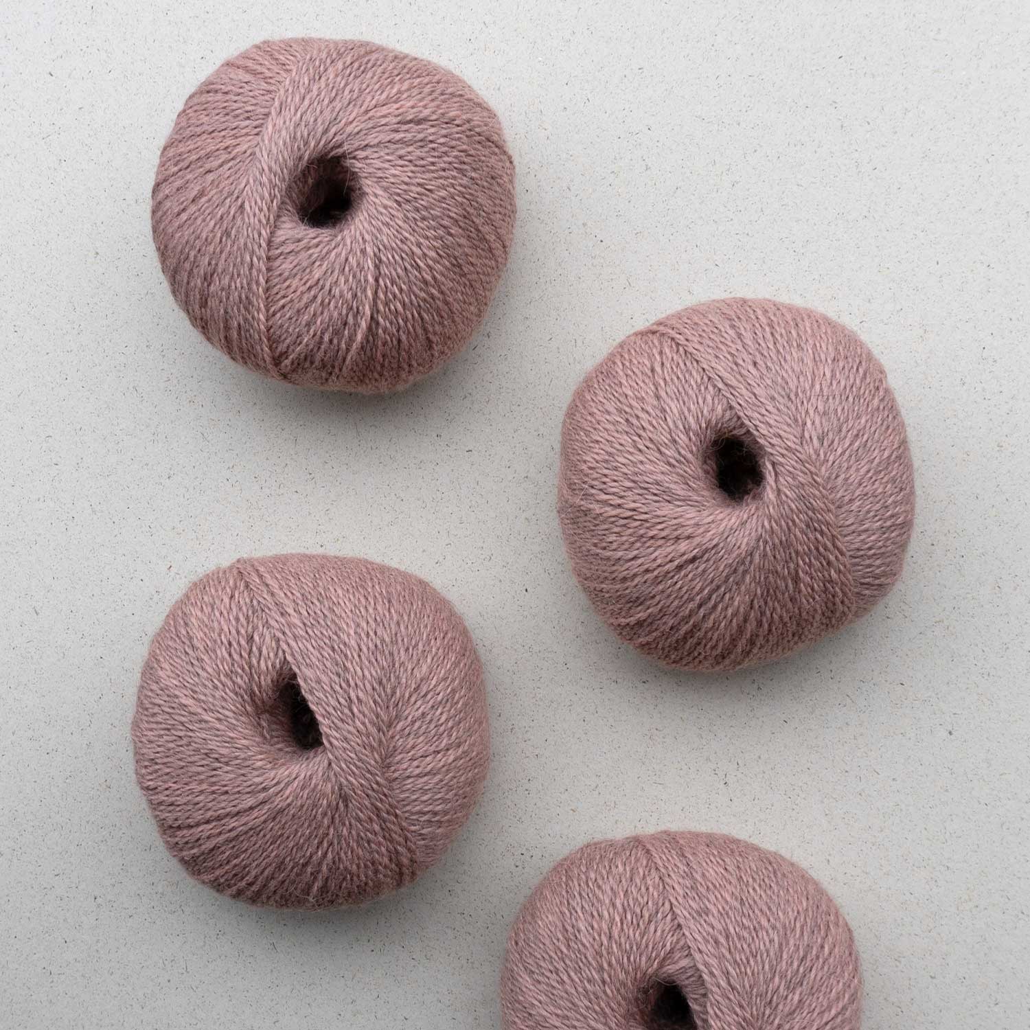 pascuali-balayage-handstrickgarn-babyalpaka-merino-rws-mairlynd image 1
