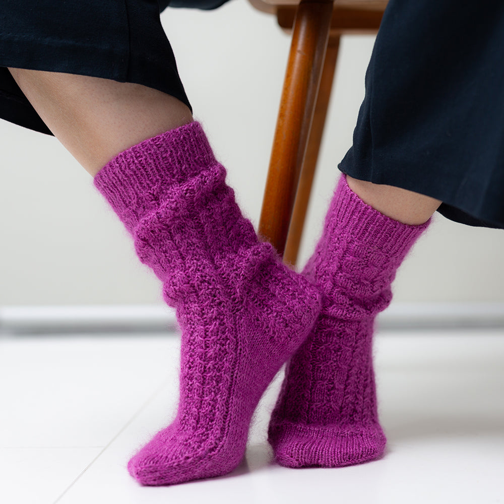 pascuali-tender-curl-socks-strickanleitung-zopfsocken-gr-e-39-40 image 1