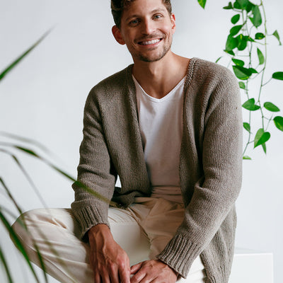 pascuali-tarun-cardigan-strickanleitung-herren-cardigan-top-down-mit-knopfleiste image 3