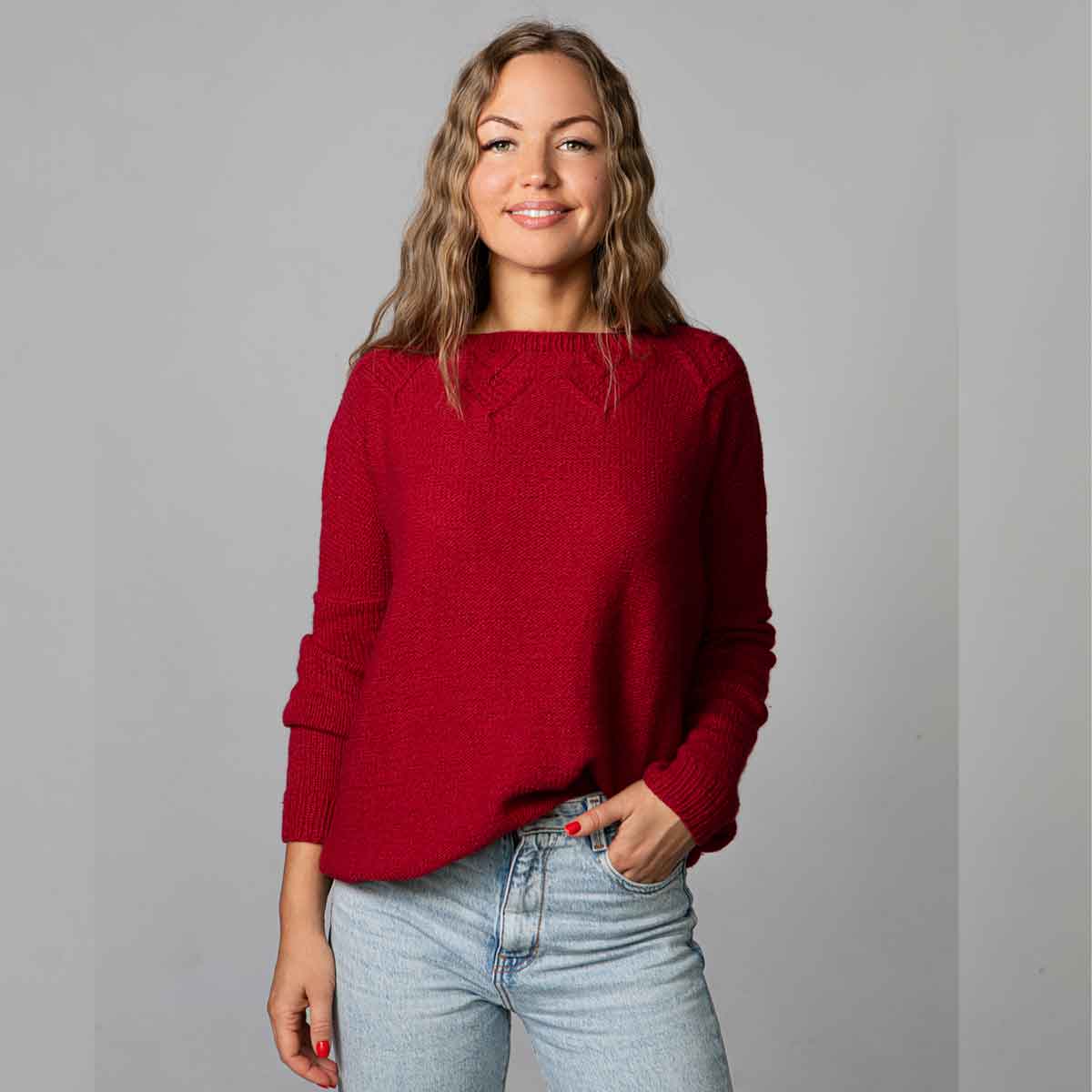 pascuali-strickanleitung-peggy-sweater-rundhals-pullover-mit-fledermaus-rmeln-un image 1