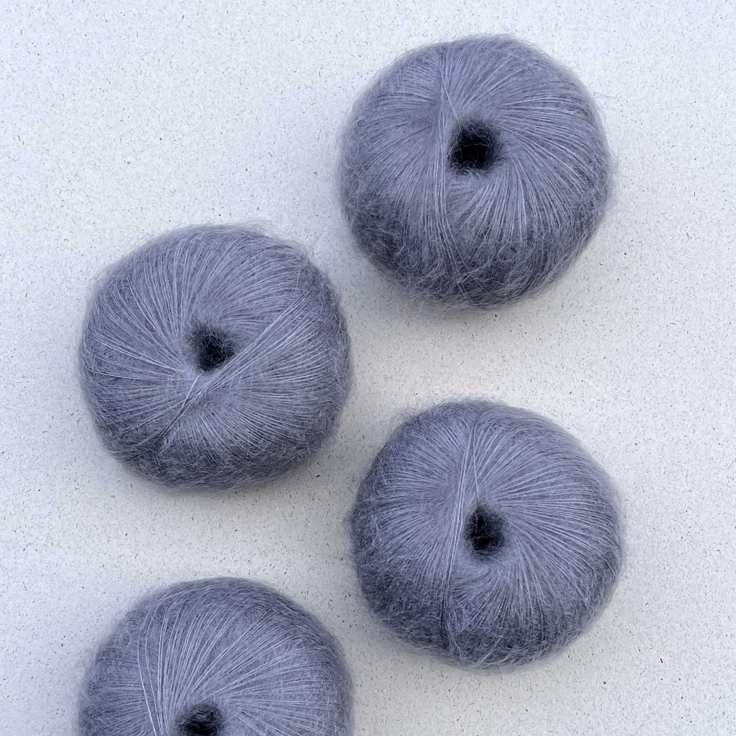 pascuali-mohair-bliss-lace-garn-60-superkid-mohair-40-maulbeerseide image 3