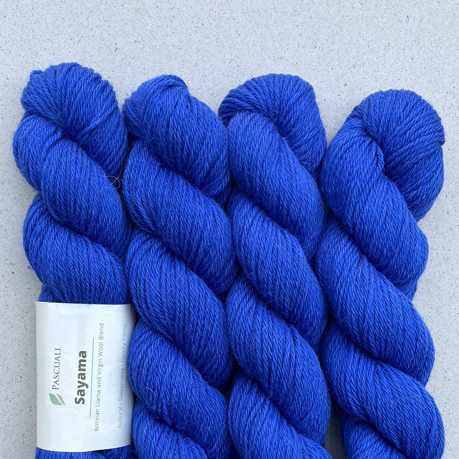 pascuali-sayama-handstrickgarn-aus-babylama-highlandwolle image 1