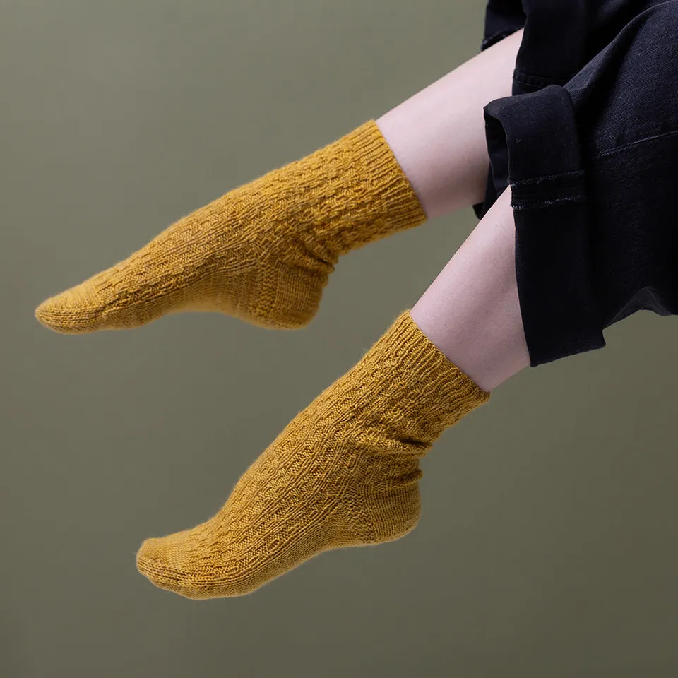 pascuali-strickanleitung-woven-socks-socken-gr-39-40-texturmuster image 1