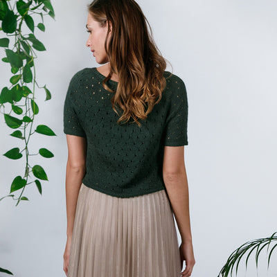 pascuali-dena-shirt-pattern-englische-strickanleitung-cropped-top-mit-lochmuster image 5