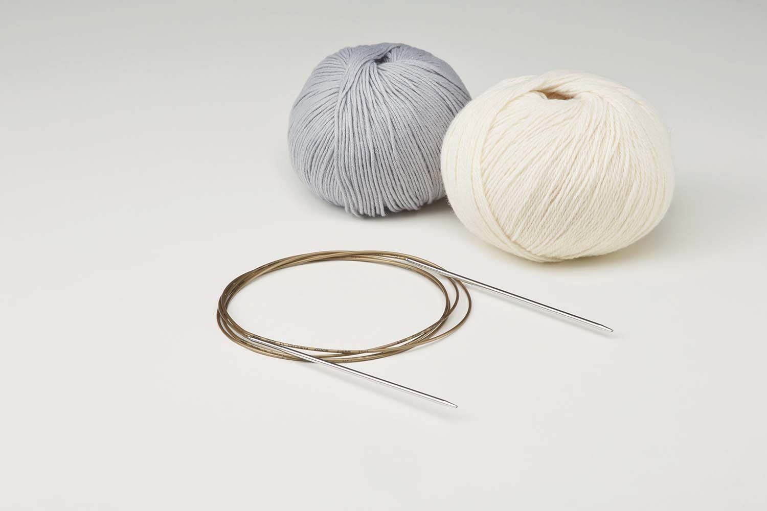 addi-addipremium-classic-rundstricknadel-messing-mit-goldseil image 4
