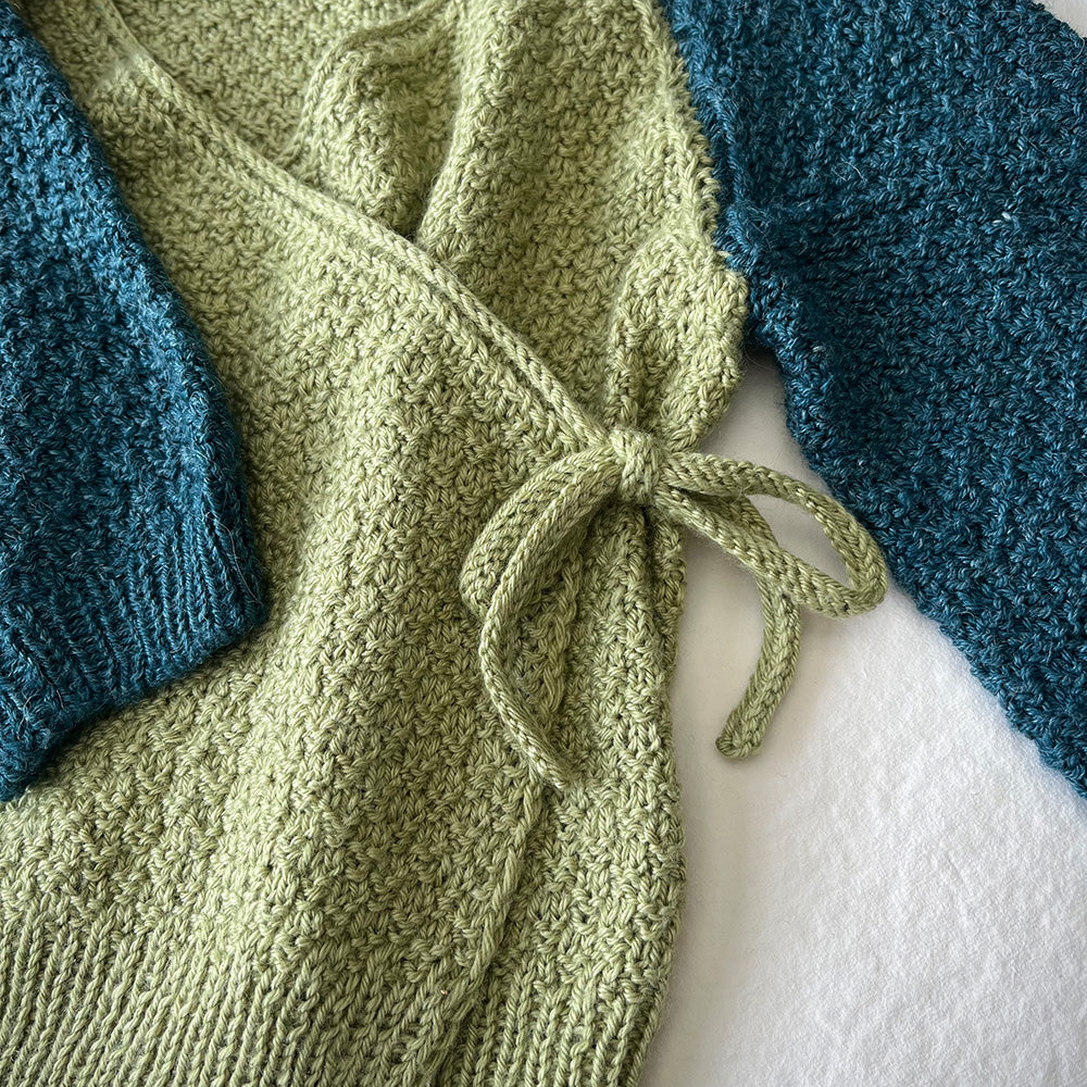 pascuali-strickanleitung-jacke-bow-snug-zweifarbig-perlmuster-mit-schleifenb-nde image 3