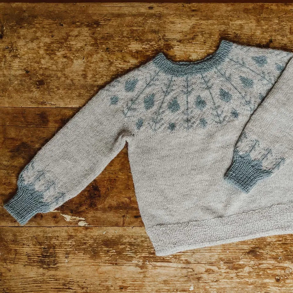 pascuali-pullover-moyara-strickanleitung-kinderpullover-mit-norwegerpasse-gr-98- image 1