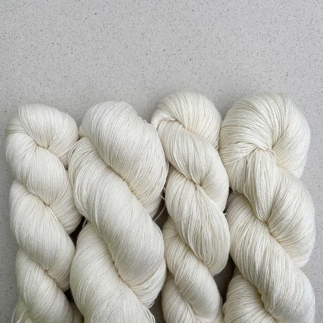 pascuali-merino-baby-lace-zum-f-rben-garn-100-schurwolle image 1